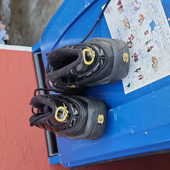 Reebok Questions Iverson - Picture 10 of 11